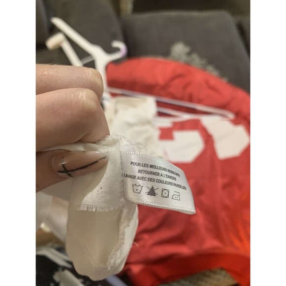 Cutter and Buck   Women’s Beige Turtleneck Sleeveless Blouse. Size Large.  B37 - Picture 6 of 6